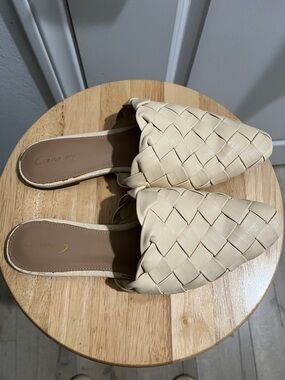 Circus NY Cream Woven Slip-On Flats Women’s 8.5M